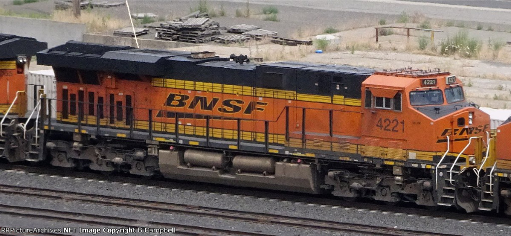 BNSF 4221